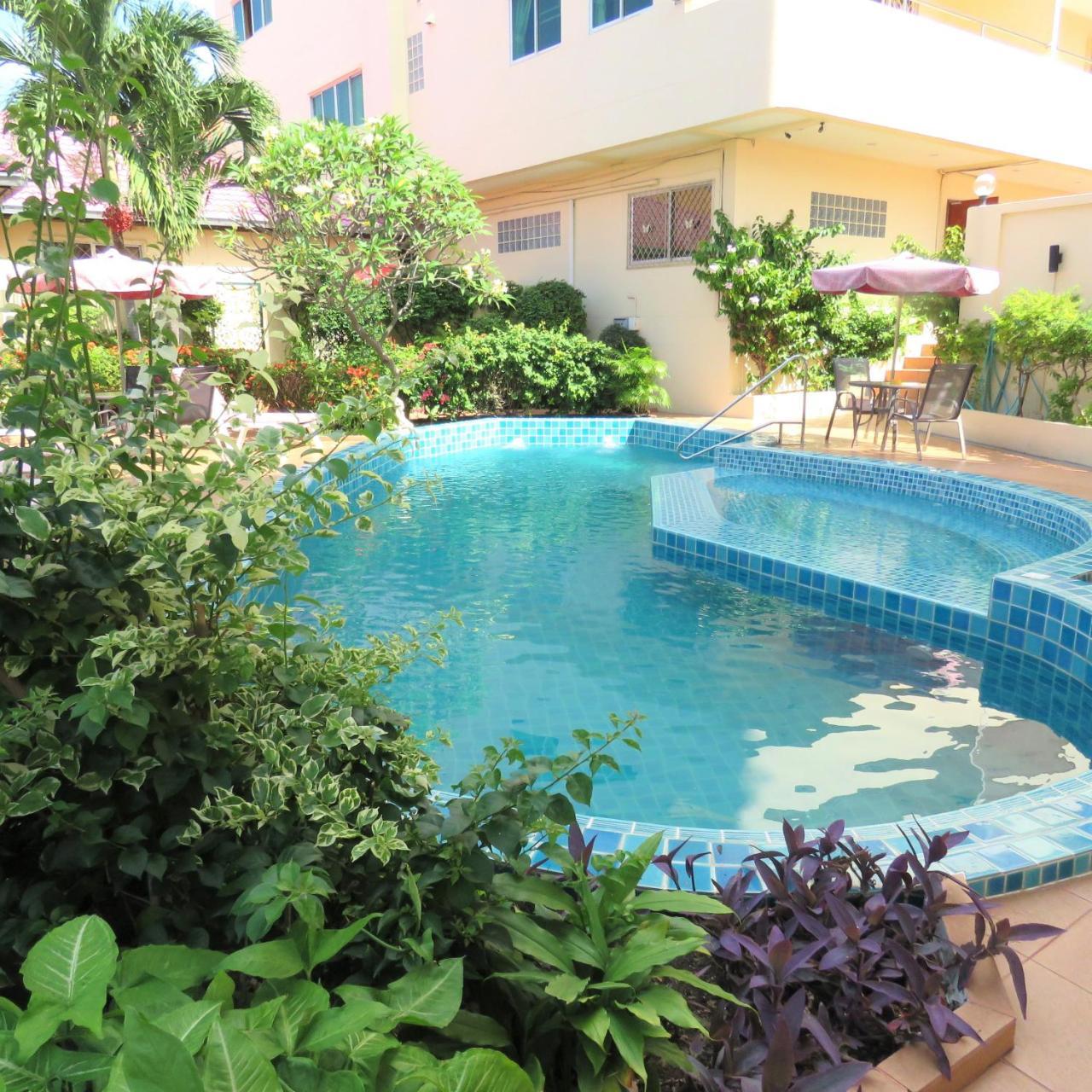 Butterfly Garden Boutique Residences Large Luxury Apts And Villas A Lifetsyle Destination By Neang, Everything You Need All Right Here 1-3 Bedrooms 110 To 190 Sq Mtrs, 2 Full Bathrooms, Rain Shower, Spa Bath, Bbq, Free Wifi, Staff 24-7, Close To Beac Pattaya Dış mekan fotoğraf